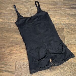 WAIST SHAPERZ Atenas Zipper Booty Shorts in Black Size XL